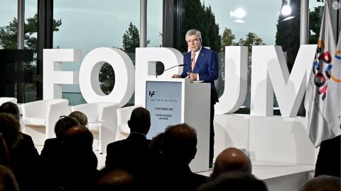 IOC president calls for unity in sport at IF Forum