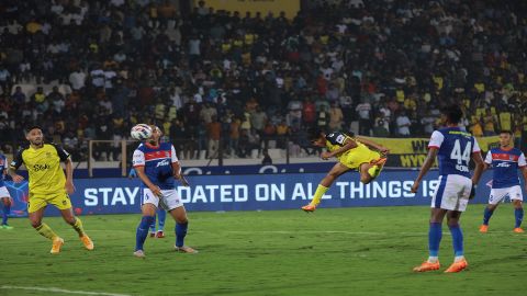 ISL: Hyderabad FC, Bengaluru FC share spoils as Blues fight back for a point