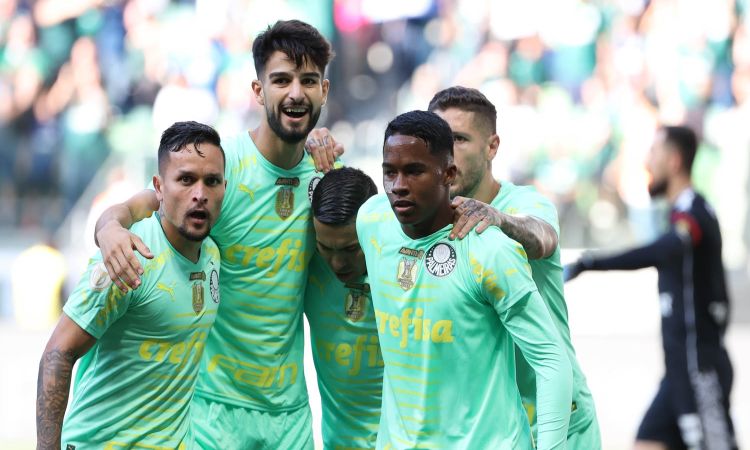 Lopez nets brace as Palmeiras eye Brazilian top flight title