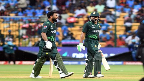 Men’s ODI World Cup: Pakistan keeps semis fight alive, beat New Zealand by 21runs (DLS)