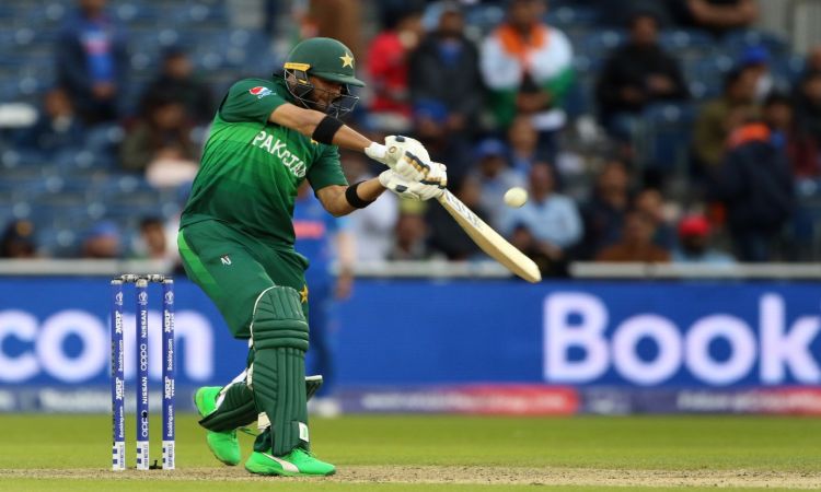 Pakistan all-rounder Imad Wasim bids adieu to international cricket