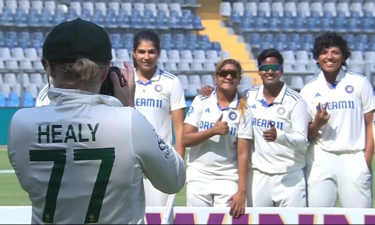 Alyssa Healy capturing the winning celebration of Indian Women Cricket team