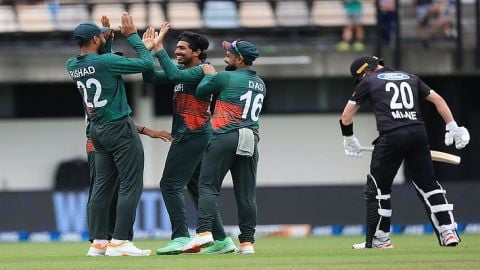 NZ vs BAN, 3rd ODI: நியூசிலாந்தை வீழ்த்தி வங்கதேச அணி வரலாற்று வெற்றி!