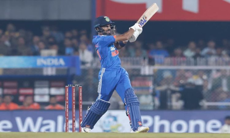 ऋतुराज गायकवाड़ ने रचा इतिहास, टी20 में सबसे तेज 4,000 रन बनाने वाले भारतीय बल्लेबाज बने