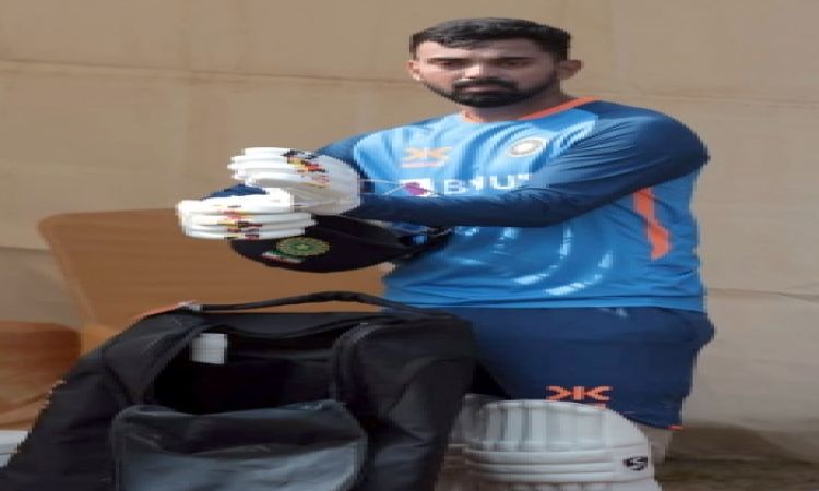 KL Rahul is quite keen to take on the wicketkeeping role in Tests as well: Rohit Sharma