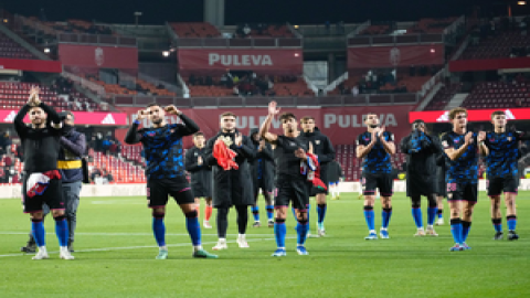 Sevilla end winless run with new coach, Atletico held by Getafe in thriller