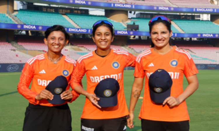 Three to debut as India win toss, elect to bat against England in Women's Test