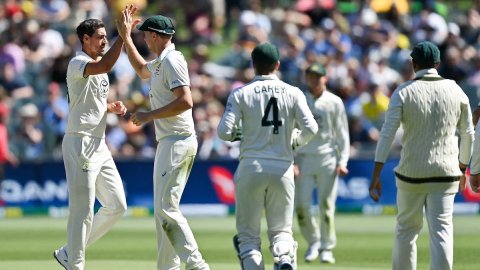 Starc becomes fifth Australian to claim 350 Test wickets