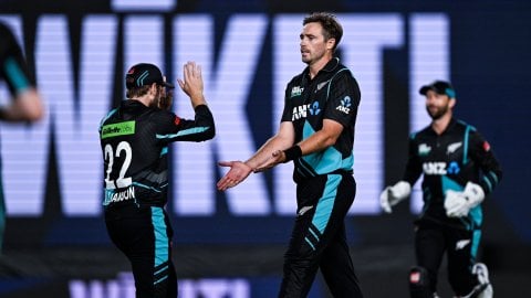 NZ vs PAK, 2nd T20I: ஆலன், மில்னே அபாரம்; பாகிஸ்தானை வீழ்த்தி நியூசிலாந்து அசத்தல்!