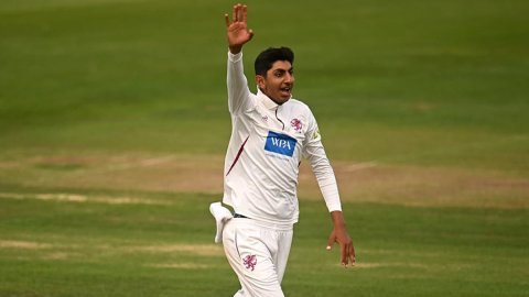 Visa issues leave England without spinner Shoaib Bashir on arrival in India