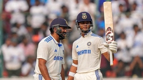 IND vs ENG Test: यशस्वी जायसवाल ने ठोका पचासा, हैदराबाद टेस्ट के पहले दिन भारतीय टीम का पलड़ा रहा भा