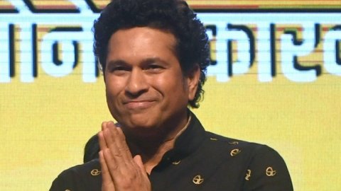 Amid Maldives row, Tendulkar's call to explore Indian islands