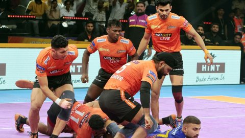 Ashu Singh scores 17 points as Dabang Delhi KC beat U Mumba 39-33