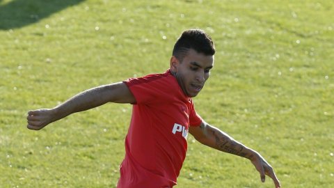 Atletico Madrid forward Correa and family robbed at gunpoint at family home