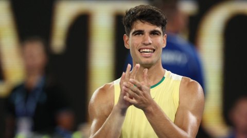 Australian Open: Alcaraz stops Sonego; Zverev, Ruud, Norrie survive 5-set thrillers to reach Rd-3