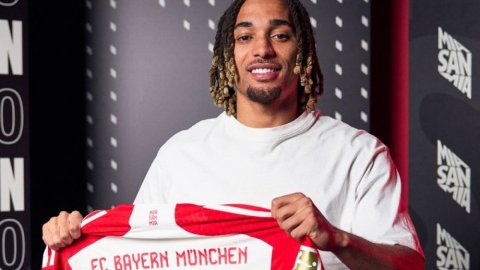 Bayern sign French defender Boey from Galatasaray