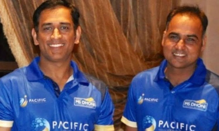 Cheating cases filed against Dhoni's ex-business partner in Gujarat & TN