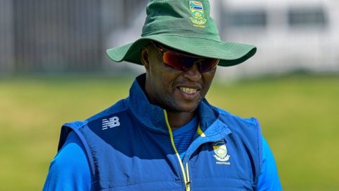 CSA extends Hilton Moreeng contract as women's Head coach till T20 World Cup