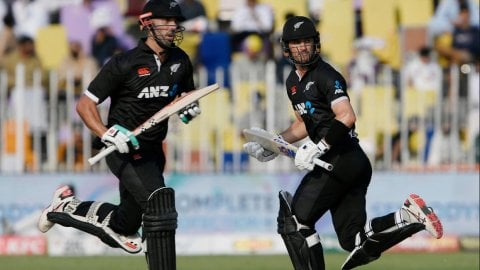 NZ vs PAK, 1st T20I: வில்லியம்சன், மிட்செல் அரைசதம்; பாகிஸ்தானுக்கு 227 டார்கெட்!