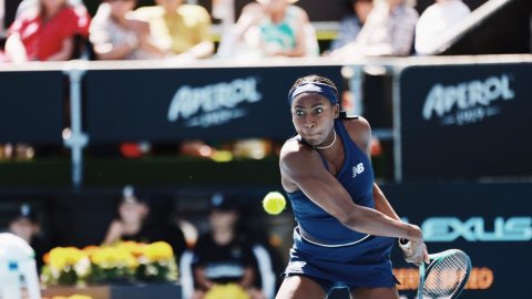 Defending champion Coco Gauff moves into Auckland quarterfinals