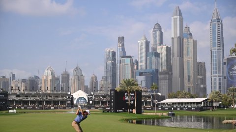 Dubai Desert Classic: Sharma makes cut; Young leads by three