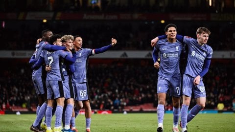 FA Cup: Liverpool reach fourth round after 2-0 win at Arsenal