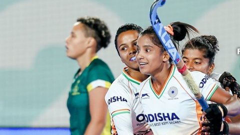 Hockey 5s Women's WC: India beat South Africa 6-3, to meet Netherlands in final