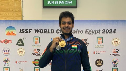 ISSF World Cup: Divyansh Panwar shoots down world record enroute to gold in Cairo