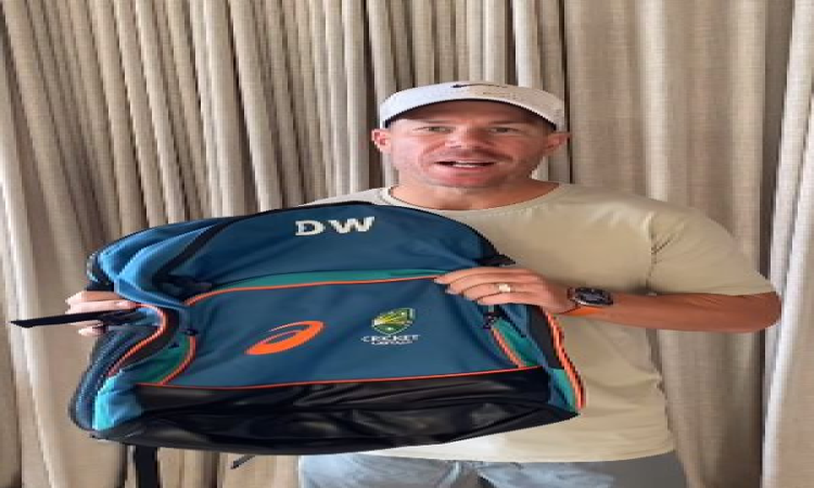It’s sentimental to me: Warner appeals for return of stolen baggy green ahead of farewell Test
