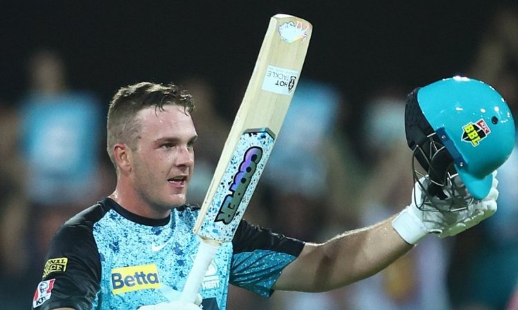 Josh Brown goes past Chris Gayle's record of most sixes in BBL innings