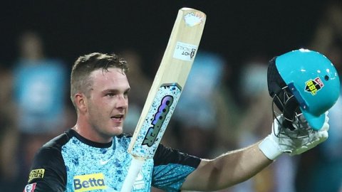 Josh Brown goes past Chris Gayle's record of most sixes in BBL innings