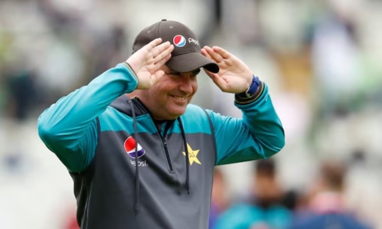 पाकिस्तान क्रिकेट का क्या होगा ? अब 3 दिग्गजों ने एक साथ दिया इस्तीफा