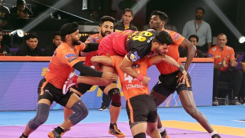 PKL 10: U Mumba begin home leg in style, beat Bengaluru Bulls 40-35