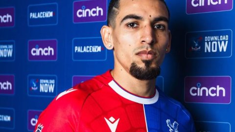 Premier League: Crystal Palace sign Daniel Munoz from Genk