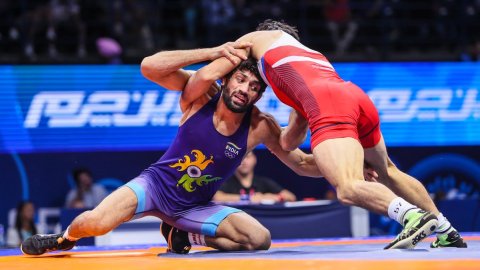 Ravi Dahiya returns win bronze at Grand Prix De France 