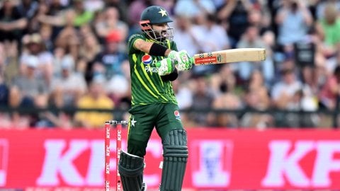 NZ vs PAK, 4th T20I: அணியை காப்பாற்றிய ரிஸ்வான்; நியூசிலாந்துக்கு 159 டார்கெட்!