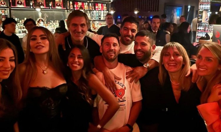 Sofia Vergara, Lionel Messi dine with friends at Miami steak house