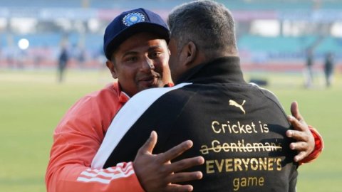 3rd Test: Sarfaraz Khan’s father becomes emotional, kisses his son’s Test cap as dream becomes reali