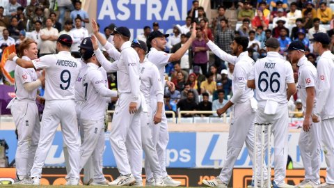 4th Test: Spinners put England on top as India trail by 134 runs