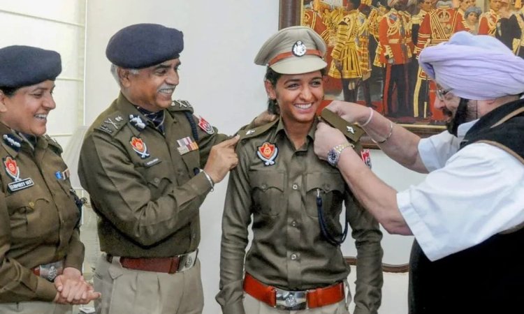 जब टीम इंडिया की कप्तान हरमनप्रीत कौर बनीं थी पंजाब पुलिस में DSP, लेकिन डिग्री फर्जी निकली