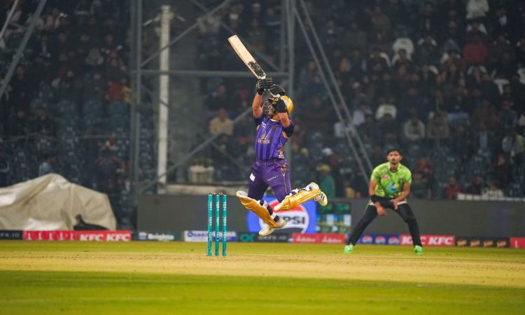 PSL 2024: साहिबजादा के अर्धशतक पर भारी पड़ा नफे का अर्धशतक, क्वेटा ने लाहौर को 5 विकेट से हराया 