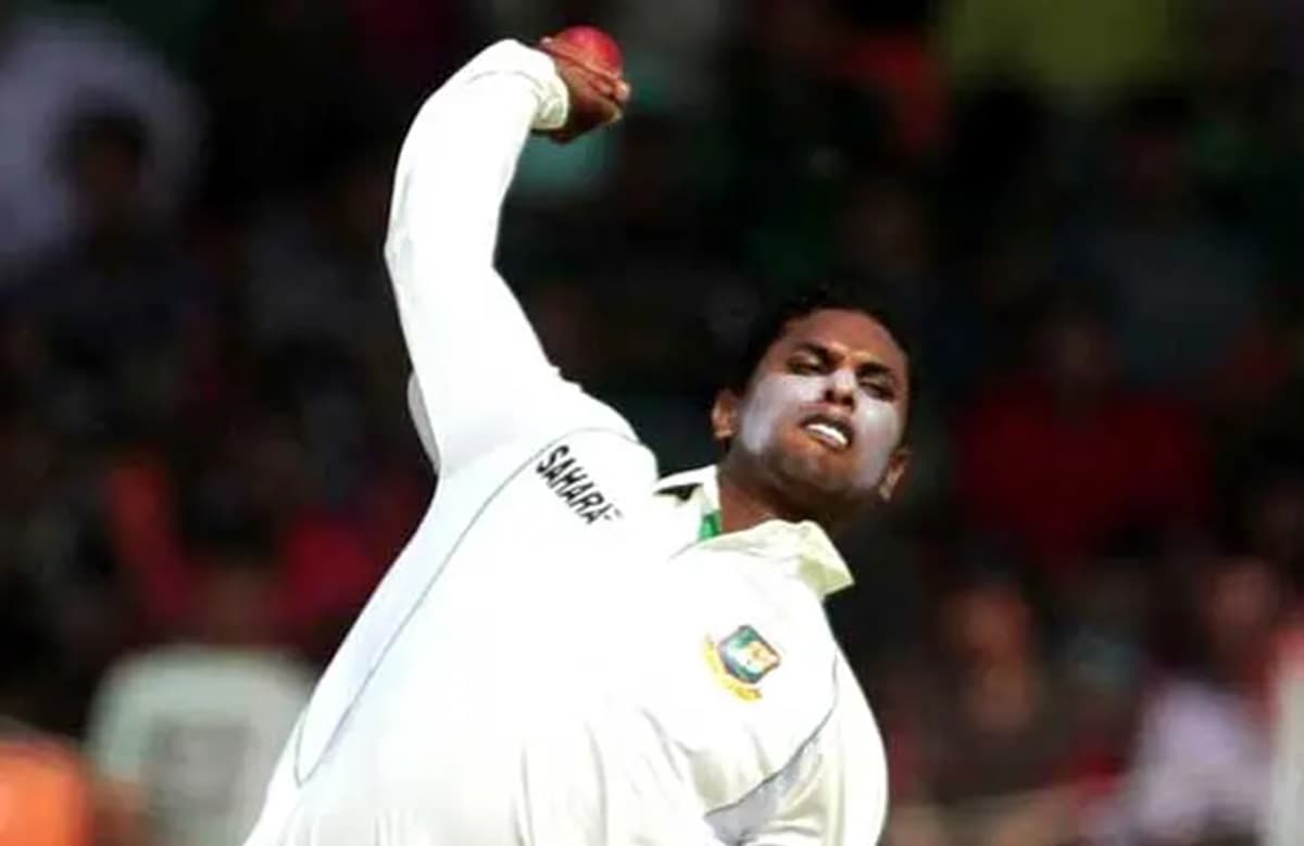 Sohag Gazi on debut was hit for a six on the very first ball in Test Cricket Sohag Gazi on debut was hit for a six on the very first ball in Test Cricket
