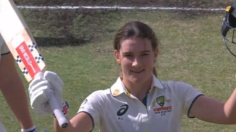 All-rounder Sutherland propel Australia to an inning and 284 runs victory over South Africa