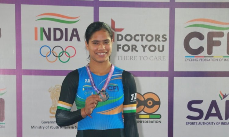 Asian Cycling: Gold winner Sarita, mason's daughter from Jharkhand, aspires to provide better life f