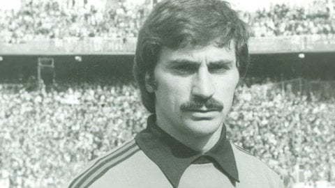 Legendary Real Madrid keeper Miguel Angel dies at 76