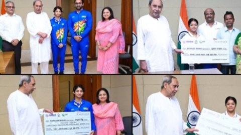 Odisha CM felicitates two female athletes