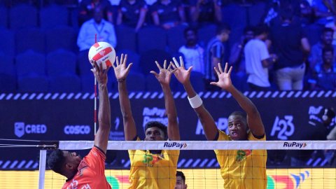 PVL Season 3: Chennai Blitz overcome Hyderabad Black Hawks for season's first win