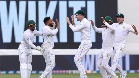 NZ vs SA, 2nd Test: நியூசிலாந்தை 211 ரன்களில் சுருட்டியது தென் ஆப்பிரிக்கா!