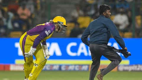 WPL 2024: Alyssa Healy tackles pitch invader during UP Warriorz-Mumbai Indians game