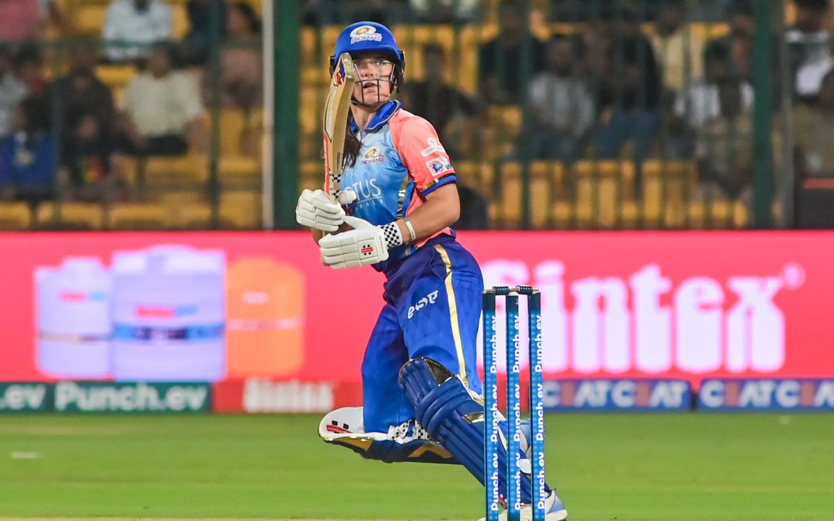 WPl 2024: Amelia Kerr's All-round Show Helps Mumbai Indians Beat ...